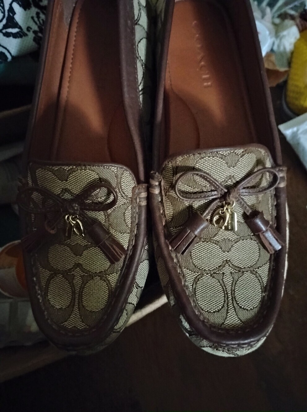 COACH 8.5 B LOGO DRIVING LOAFER STYLE SHOES - Picture 10 of 11